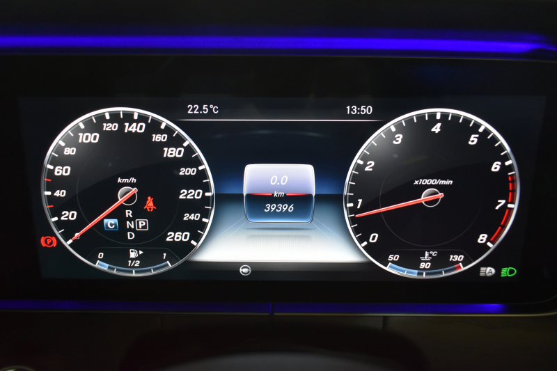 メルセデスベンツ Eクラス E200 AVGｽﾎﾟｰﾂ ﾚｻﾞｰｴｸｽｸﾙｰｼﾌﾞP ﾚｰﾀﾞｰｾｰﾌﾃｨP 1ｵｰﾅｰ ﾊﾟﾉﾗﾏｻﾝﾙｰﾌ 革 ﾌﾞﾙﾒｽﾀｰｻｳﾝﾄﾞ ｴｱﾊﾞﾗﾝｽP ｵｰﾄﾄﾗﾝｸ AMGｴｱﾛ19AW ﾃﾞｨｽﾄﾛﾆｯｸ ﾌﾞﾗｲﾝﾄﾞｽﾎﾟｯﾄ ﾚｰﾝｷｰﾌﾟ ﾅﾋﾞTV 360ｶﾒﾗ ｷｰﾚｽｺﾞｰ 2年保証