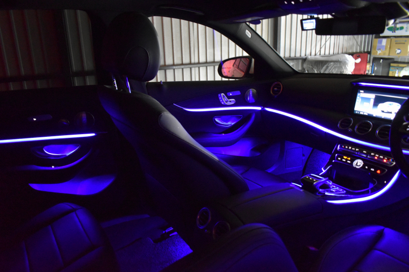 メルセデスベンツ Eクラス E200 AVGｽﾎﾟｰﾂ ﾚｻﾞｰｴｸｽｸﾙｰｼﾌﾞP ﾚｰﾀﾞｰｾｰﾌﾃｨP 1ｵｰﾅｰ ﾊﾟﾉﾗﾏｻﾝﾙｰﾌ 革 ﾌﾞﾙﾒｽﾀｰｻｳﾝﾄﾞ ｴｱﾊﾞﾗﾝｽP ｵｰﾄﾄﾗﾝｸ AMGｴｱﾛ19AW ﾃﾞｨｽﾄﾛﾆｯｸ ﾌﾞﾗｲﾝﾄﾞｽﾎﾟｯﾄ ﾚｰﾝｷｰﾌﾟ ﾅﾋﾞTV 360ｶﾒﾗ ｷｰﾚｽｺﾞｰ 2年保証