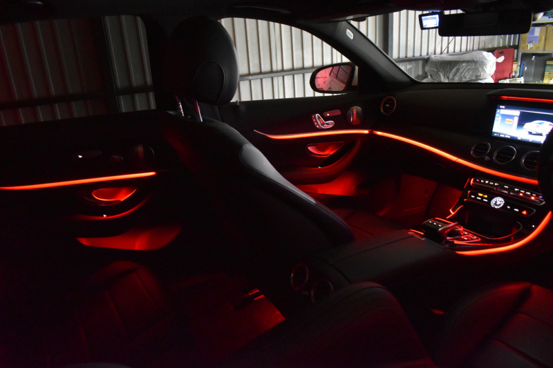 メルセデスベンツ Eクラス E200 AVGｽﾎﾟｰﾂ ﾚｻﾞｰｴｸｽｸﾙｰｼﾌﾞP ﾚｰﾀﾞｰｾｰﾌﾃｨP 1ｵｰﾅｰ ﾊﾟﾉﾗﾏｻﾝﾙｰﾌ 革 ﾌﾞﾙﾒｽﾀｰｻｳﾝﾄﾞ ｴｱﾊﾞﾗﾝｽP ｵｰﾄﾄﾗﾝｸ AMGｴｱﾛ19AW ﾃﾞｨｽﾄﾛﾆｯｸ ﾌﾞﾗｲﾝﾄﾞｽﾎﾟｯﾄ ﾚｰﾝｷｰﾌﾟ ﾅﾋﾞTV 360ｶﾒﾗ ｷｰﾚｽｺﾞｰ 2年保証