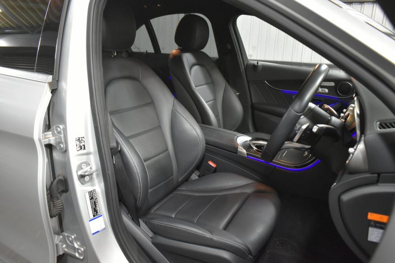 メルセデスベンツ Cクラス C200 ﾛｰﾚｳｽED ｽﾎﾟｰﾂﾌﾟﾗｽP ﾚｰﾀﾞｰｾｰﾌﾃｨP 後期 革 ﾍｯﾄﾞｱｯﾌﾟD 液晶ﾒｰﾀｰ ﾌｯﾄﾄﾗﾝｸ ﾜｲﾔﾚｽﾁｬｰｼﾞ ｴｱｻｽ AMGｴｱﾛ18AW ﾃﾞｨｽﾄﾛﾆｯｸ ﾌﾞﾗｲﾝﾄﾞｽﾎﾟｯﾄ ﾚｰﾝｷｰﾌﾟ ﾅﾋﾞTV ﾊﾞｯｸｶﾒﾗ ｷｰﾚｽｺﾞｰ 2年保証