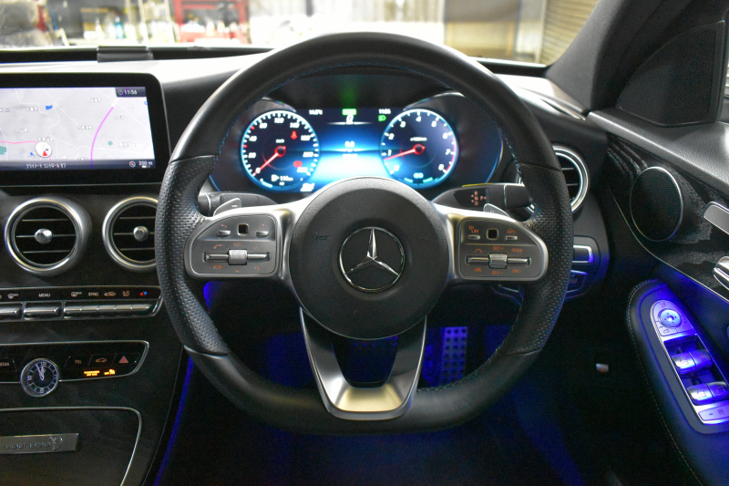 メルセデスベンツ Cクラス C200 ﾛｰﾚｳｽED ｽﾎﾟｰﾂﾌﾟﾗｽP ﾚｰﾀﾞｰｾｰﾌﾃｨP 後期 革 ﾍｯﾄﾞｱｯﾌﾟD 液晶ﾒｰﾀｰ ﾌｯﾄﾄﾗﾝｸ ﾜｲﾔﾚｽﾁｬｰｼﾞ ｴｱｻｽ AMGｴｱﾛ18AW ﾃﾞｨｽﾄﾛﾆｯｸ ﾌﾞﾗｲﾝﾄﾞｽﾎﾟｯﾄ ﾚｰﾝｷｰﾌﾟ ﾅﾋﾞTV ﾊﾞｯｸｶﾒﾗ ｷｰﾚｽｺﾞｰ 2年保証