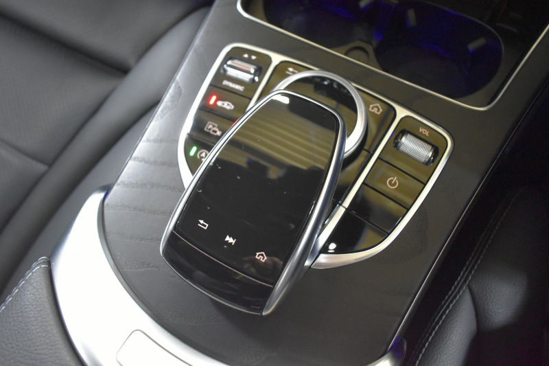 メルセデスベンツ Cクラス C200 ﾛｰﾚｳｽED ｽﾎﾟｰﾂﾌﾟﾗｽP ﾚｰﾀﾞｰｾｰﾌﾃｨP 後期 革 ﾍｯﾄﾞｱｯﾌﾟD 液晶ﾒｰﾀｰ ﾌｯﾄﾄﾗﾝｸ ﾜｲﾔﾚｽﾁｬｰｼﾞ ｴｱｻｽ AMGｴｱﾛ18AW ﾃﾞｨｽﾄﾛﾆｯｸ ﾌﾞﾗｲﾝﾄﾞｽﾎﾟｯﾄ ﾚｰﾝｷｰﾌﾟ ﾅﾋﾞTV ﾊﾞｯｸｶﾒﾗ ｷｰﾚｽｺﾞｰ 2年保証