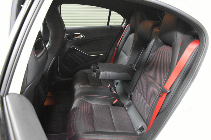 メルセデスベンツ Aクラス A250 ｼｭﾎﾟﾙﾄ 4M AMGｴｸｽｸﾙｰｼﾌﾞP ﾚｰﾀﾞｰｾｰﾌﾃｨP 2年保証 ﾋｰﾀｰ黒本革 ﾊｰﾏﾝK  ﾃﾞｨｽﾄﾛﾆｯｸ ﾌﾞﾗｲﾝﾄﾞｽﾎﾟｯﾄ CPAﾌﾟﾗｽ AMGｴｱﾛ18AW 地ﾃﾞｼﾞ ﾊﾞｯｸｶﾒﾗ ﾊﾟｰｸﾄﾛﾆｯｸ