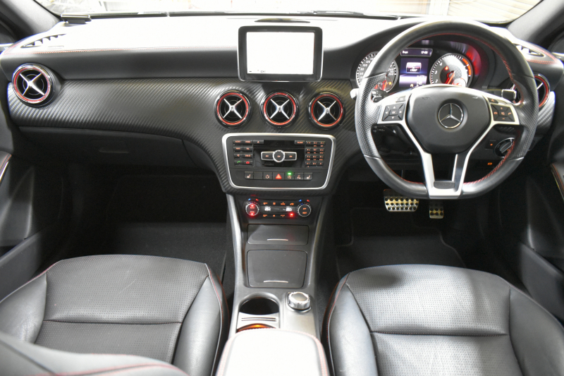 メルセデスベンツ Aクラス A250 ｼｭﾎﾟﾙﾄ 4M AMGｴｸｽｸﾙｰｼﾌﾞP ﾚｰﾀﾞｰｾｰﾌﾃｨP 2年保証 ﾋｰﾀｰ黒本革 ﾊｰﾏﾝK  ﾃﾞｨｽﾄﾛﾆｯｸ ﾌﾞﾗｲﾝﾄﾞｽﾎﾟｯﾄ CPAﾌﾟﾗｽ AMGｴｱﾛ18AW 地ﾃﾞｼﾞ ﾊﾞｯｸｶﾒﾗ ﾊﾟｰｸﾄﾛﾆｯｸ