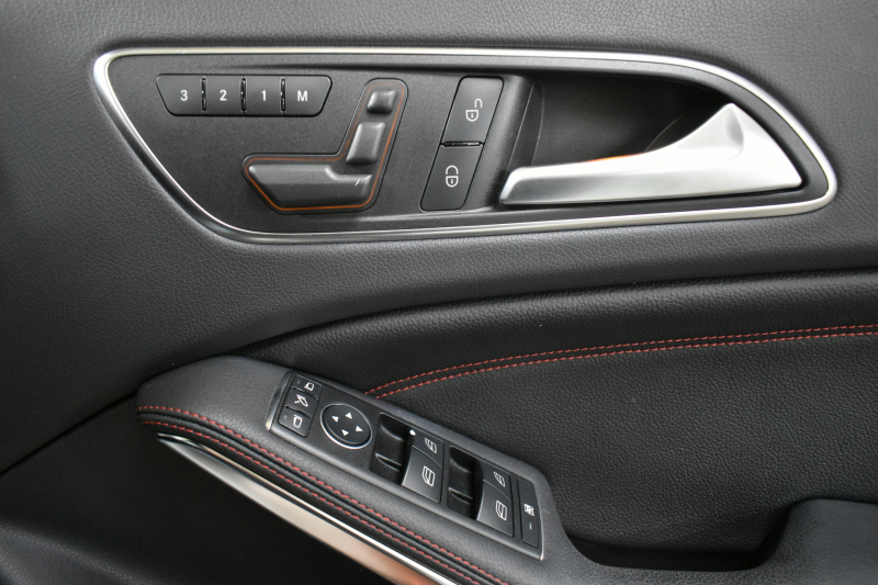 メルセデスベンツ Aクラス A250 ｼｭﾎﾟﾙﾄ 4M AMGｴｸｽｸﾙｰｼﾌﾞP ﾚｰﾀﾞｰｾｰﾌﾃｨP 2年保証 ﾋｰﾀｰ黒本革 ﾊｰﾏﾝK  ﾃﾞｨｽﾄﾛﾆｯｸ ﾌﾞﾗｲﾝﾄﾞｽﾎﾟｯﾄ CPAﾌﾟﾗｽ AMGｴｱﾛ18AW 地ﾃﾞｼﾞ ﾊﾞｯｸｶﾒﾗ ﾊﾟｰｸﾄﾛﾆｯｸ