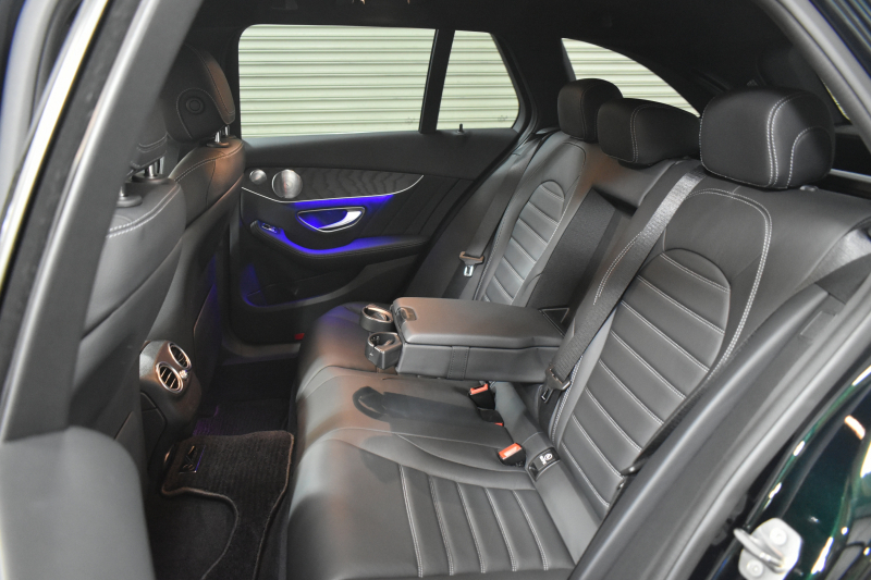 メルセデスベンツ Cクラス C200ﾜｺﾞﾝ AVG AMGﾗｲﾝ ﾚｻﾞｰｴｸｽｸﾙｰｼﾌﾞP ﾚｰﾀﾞｰｾｰﾌﾃｨP 後期 革 ﾌﾞﾙﾒｽﾀｰ ﾍｯﾄﾞｱｯﾌﾟD 液晶ﾒｰﾀｰ ﾌｯﾄｹﾞｰﾄ AMGｴｱﾛ18AW ｴｱｻｽ ﾃﾞｨｽﾄﾛﾆｯｸ ﾌﾞﾗｲﾝﾄﾞｽﾎﾟｯﾄ ﾚｰﾝｷｰﾌﾟ ﾅﾋﾞTV ﾊﾞｯｸｶﾒﾗ ｷｰﾚｽｺﾞｰ 2年保証