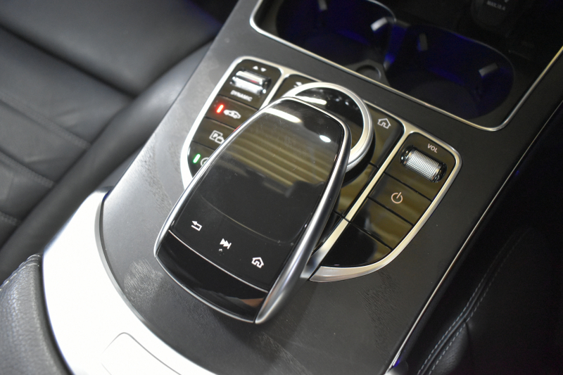 メルセデスベンツ Cクラス C200ﾜｺﾞﾝ AVG AMGﾗｲﾝ ﾚｻﾞｰｴｸｽｸﾙｰｼﾌﾞP ﾚｰﾀﾞｰｾｰﾌﾃｨP 後期 革 ﾌﾞﾙﾒｽﾀｰ ﾍｯﾄﾞｱｯﾌﾟD 液晶ﾒｰﾀｰ ﾌｯﾄｹﾞｰﾄ AMGｴｱﾛ18AW ｴｱｻｽ ﾃﾞｨｽﾄﾛﾆｯｸ ﾌﾞﾗｲﾝﾄﾞｽﾎﾟｯﾄ ﾚｰﾝｷｰﾌﾟ ﾅﾋﾞTV ﾊﾞｯｸｶﾒﾗ ｷｰﾚｽｺﾞｰ 2年保証