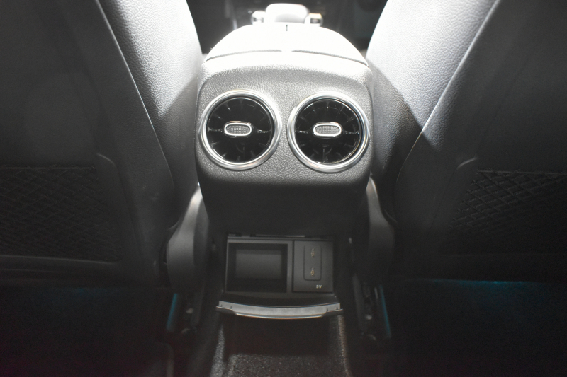 メルセデスベンツ CLAクラス CLA200d AMGﾗｲﾝ AMGﾚｻﾞｰｴｸｽｸﾙｰｼﾌﾞP ｱﾄﾞﾊﾞﾝｽﾄﾞP ﾅﾋﾞｹﾞｰｼｮﾝP ﾚｰﾀﾞｰｾｰﾌﾃｨP ﾊﾟﾉﾗﾏｻﾝﾙｰﾌ 革 AMGｴｱﾛ18AW MBUXﾅﾋﾞTV HUD 360ｶﾒﾗ ｱﾄﾞﾊﾞﾝｽﾄﾞｻｳﾝﾄﾞ ﾃﾞｨｽﾄﾛ ﾌﾞﾗｲﾝﾄﾞS ﾚｰﾝｷｰﾌﾟ ﾌｯﾄﾄﾗﾝｸ ｷｰﾚｽｺﾞｰ 2年保証