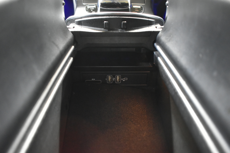 AMG Cクラス C43 4ﾏﾁｯｸ ﾜｺﾞﾝ  ﾚｰﾀﾞｰｾｰﾌﾃｨP 後期型 3.0ﾘｯﾀｰV6ﾂｲﾝﾀｰﾎﾞ 黒革 ﾌﾞﾙﾒｽﾀｰｻｳﾝﾄﾞ 液晶ﾒｰﾀｰ HUD ｴｱﾊﾞﾗﾝｽP ﾌｯﾄｹﾞｰﾄ AMGｴｱﾛ19AW LEDﾍｯﾄﾞﾗｲﾄ ﾃﾞｨｽﾄﾛ ﾌﾞﾗｲﾝﾄﾞS ﾚｰﾝｷｰﾌﾟ ﾅﾋﾞTV Bｶﾒﾗ 2年保証