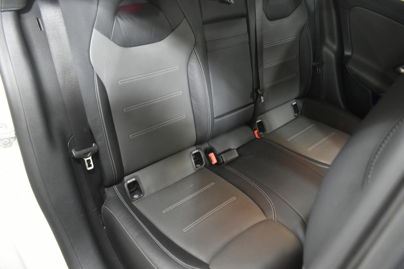 メルセデスベンツ CLAクラス CLA200d AMGﾗｲﾝ AMGﾚｻﾞｰｴｸｽｸﾙｰｼﾌﾞP ｱﾄﾞﾊﾞﾝｽﾄﾞP ﾅﾋﾞｹﾞｰｼｮﾝP ﾚｰﾀﾞｰｾｰﾌﾃｨP ﾊﾟﾉﾗﾏｻﾝﾙｰﾌ 革 AMGｴｱﾛ18AW MBUXﾅﾋﾞTV HUD 360ｶﾒﾗ ｱﾄﾞﾊﾞﾝｽﾄﾞｻｳﾝﾄﾞ ﾃﾞｨｽﾄﾛ ﾌﾞﾗｲﾝﾄﾞS ﾚｰﾝｷｰﾌﾟ ﾌｯﾄﾄﾗﾝｸ ｷｰﾚｽｺﾞｰ 2年保証