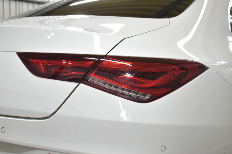 メルセデスベンツ CLAクラス CLA200d AMGﾗｲﾝ AMGﾚｻﾞｰｴｸｽｸﾙｰｼﾌﾞP ｱﾄﾞﾊﾞﾝｽﾄﾞP ﾅﾋﾞｹﾞｰｼｮﾝP ﾚｰﾀﾞｰｾｰﾌﾃｨP ﾊﾟﾉﾗﾏｻﾝﾙｰﾌ 革 AMGｴｱﾛ18AW MBUXﾅﾋﾞTV HUD 360ｶﾒﾗ ｱﾄﾞﾊﾞﾝｽﾄﾞｻｳﾝﾄﾞ ﾃﾞｨｽﾄﾛ ﾌﾞﾗｲﾝﾄﾞS ﾚｰﾝｷｰﾌﾟ ﾌｯﾄﾄﾗﾝｸ ｷｰﾚｽｺﾞｰ 2年保証