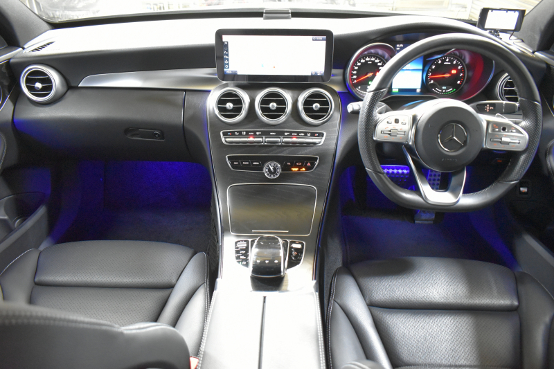 メルセデスベンツ Cクラス C200ﾜｺﾞﾝ AVG AMGﾗｲﾝ ﾚｰﾀﾞｰｾｰﾌﾃｨP 後期 AMGｴｱﾛ18AW ｴｱｻｽ 革 ﾃﾞｨｽﾄﾛﾆｯｸ ﾌﾞﾗｲﾝﾄﾞｽﾎﾟｯﾄ ﾚｰﾝｷｰﾌﾟ ﾅﾋﾞTV ﾊﾞｯｸｶﾒﾗ ｵｰﾄﾃｰﾙｹﾞｰﾄ ｷｰﾚｽｺﾞｰ 2年保証