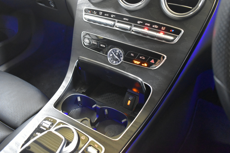 メルセデスベンツ Cクラス C220d ﾛｰﾚｳｽED ｽﾎﾟｰﾂﾌﾟﾗｽP ﾚｰﾀﾞｰｾｰﾌﾃｨP 後期 ﾋｰﾀｰ革 HUD ﾊﾞｯｸｶﾒﾗ 液晶ﾒｰﾀｰ ﾌｯﾄｹﾞｰﾄ ﾜｲﾔﾚｽC AMGｴｱﾛ18AW ﾃﾞｨｽﾄﾛ ﾌﾞﾗｲﾝﾄﾞS ﾅﾋﾞTV ｷｰﾚｽｺﾞｰ 2年保証