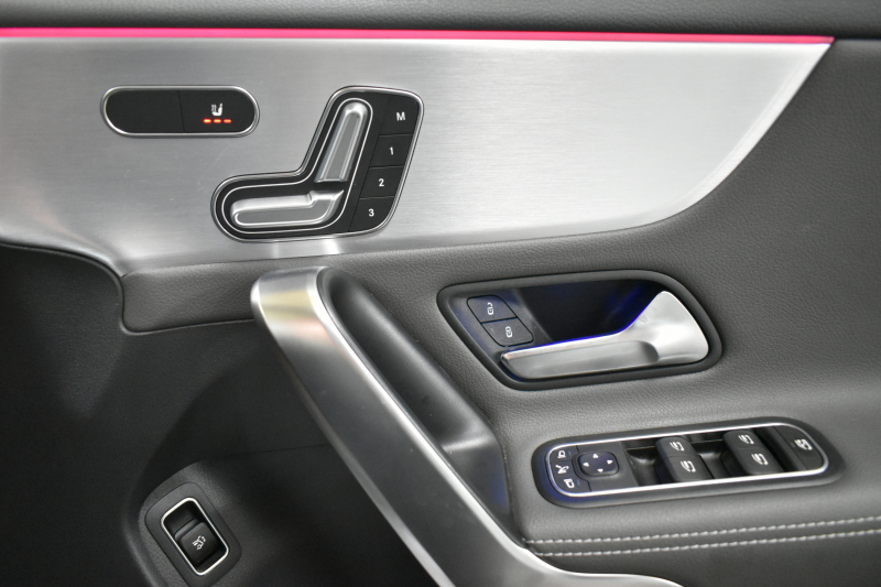 メルセデスベンツ CLAクラス CLA200d ｼｭｰﾃｨﾝｸﾞﾌﾞﾚｰｸ AMGﾗｲﾝ AMGﾚｻﾞｰｴｸｽｸﾙｰｼﾌﾞP ｱﾄﾞﾊﾞﾝｽﾄﾞP ﾅﾋﾞｹﾞｰｼｮﾝP ﾚｰﾀﾞｰｾｰﾌﾃｨP ﾊﾟ1ｵｰﾅｰ車両 ﾉﾗﾏｻﾝﾙｰﾌ 革 AMGｴｱﾛ18AW MBUXﾅﾋﾞTV HUD 360ｶﾒﾗ ﾃﾞｨｽﾄﾛ ﾌﾞﾗｲﾝﾄﾞS ﾚｰﾝｷｰﾌﾟ ﾌｯﾄｹﾞｰﾄ ｷｰﾚｽｺﾞｰ 2年保証