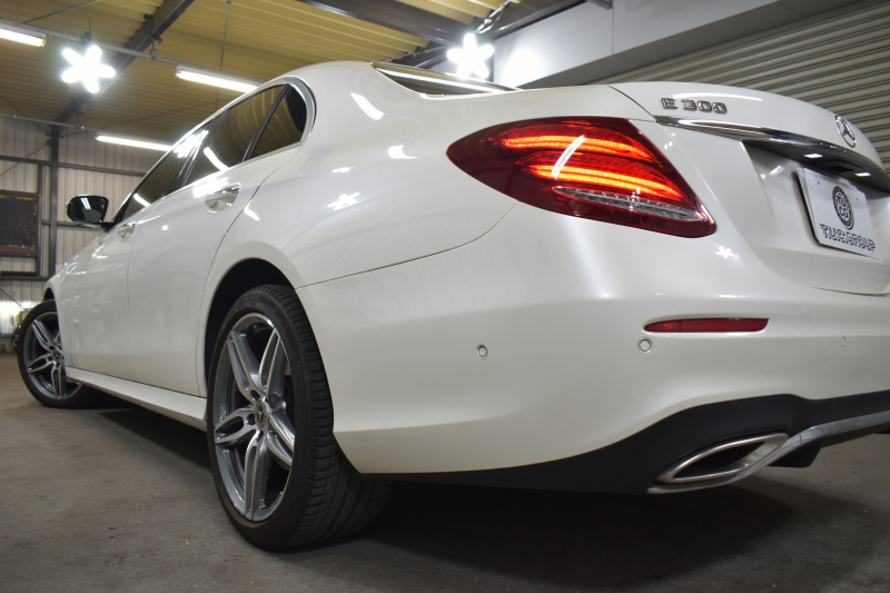 メルセデスベンツ Eクラス E300 AVG ｽﾎﾟｰﾂ ｴｸｽｸﾙｰｼﾌﾞ ﾚｰﾀﾞｰｾｰﾌﾃｨP 中期型 全席ﾋｰﾀｰ革 ﾃﾞｨｽﾄﾛ AMGｴｱﾛ19AW ｷｰGo ﾌｯﾄｹﾞｰﾄ ﾍｯﾄﾞｱｯﾌﾟD ﾌﾞﾙﾒｽﾀｰS ﾅﾋﾞTV 360ｶﾒﾗ 2年保証