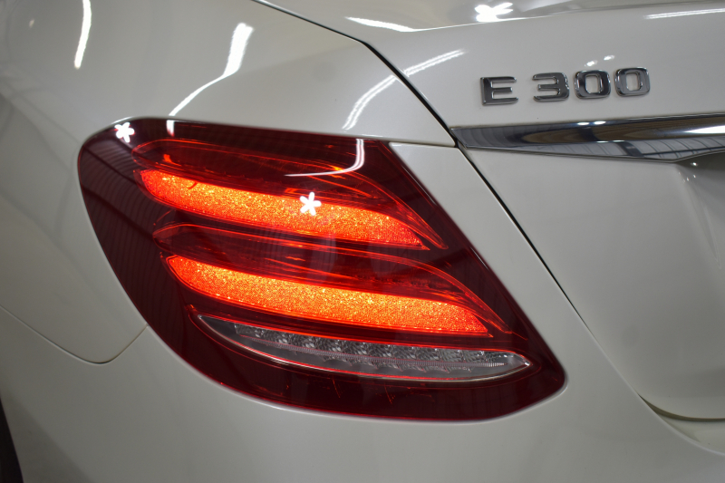 メルセデスベンツ Eクラス E300 AVG ｽﾎﾟｰﾂ ｴｸｽｸﾙｰｼﾌﾞ ﾚｰﾀﾞｰｾｰﾌﾃｨP 中期型 全席ﾋｰﾀｰ革 ﾃﾞｨｽﾄﾛ AMGｴｱﾛ19AW ｷｰGo ﾌｯﾄｹﾞｰﾄ ﾍｯﾄﾞｱｯﾌﾟD ﾌﾞﾙﾒｽﾀｰS ﾅﾋﾞTV 360ｶﾒﾗ 2年保証