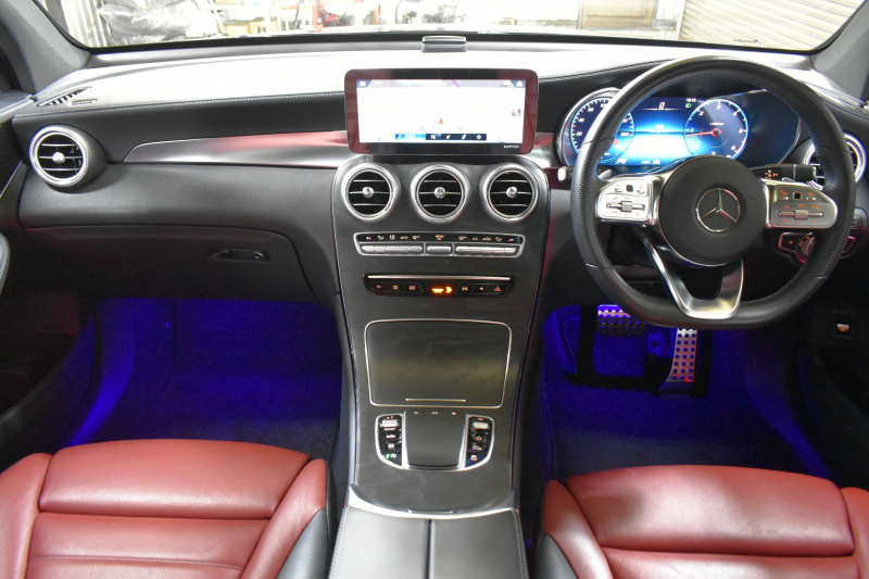 メルセデスベンツ GLC GLC220d 4ﾏﾁｯｸ  AMGﾗｲﾝ ﾚｻﾞｰｴｸｽｸﾙｰｼﾌﾞ ﾚｰﾀﾞｰｾｰﾌﾃｨP 後期型 1ｵｰﾅｰ車両 ｻﾝﾙｰﾌ 全席ﾋｰﾀｰ赤黒革 ﾃﾞｨｽﾄﾛﾆｯｸﾌﾟﾗｽ ﾌﾞﾗｲﾝﾄﾞｽﾎﾟｯﾄ ﾚｰﾝｷｰﾌﾟ AMGｴｱﾛ19AW ｷｰGO PTS ﾌｯﾄｹﾞｰﾄ HUD ﾌﾞﾙﾒｽﾀｰS 地ﾃﾞｼﾞﾅﾋﾞ 360ｶﾒﾗ 2年保証