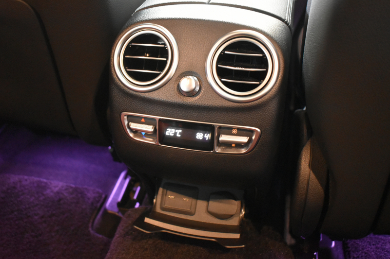 メルセデスベンツ GLC GLC220d 4ﾏﾁｯｸ  AMGﾗｲﾝ ﾚｻﾞｰｴｸｽｸﾙｰｼﾌﾞ ﾚｰﾀﾞｰｾｰﾌﾃｨP 後期型 1ｵｰﾅｰ車両 ｻﾝﾙｰﾌ 全席ﾋｰﾀｰ赤黒革 ﾃﾞｨｽﾄﾛﾆｯｸﾌﾟﾗｽ ﾌﾞﾗｲﾝﾄﾞｽﾎﾟｯﾄ ﾚｰﾝｷｰﾌﾟ AMGｴｱﾛ19AW ｷｰGO PTS ﾌｯﾄｹﾞｰﾄ HUD ﾌﾞﾙﾒｽﾀｰS 地ﾃﾞｼﾞﾅﾋﾞ 360ｶﾒﾗ 2年保証