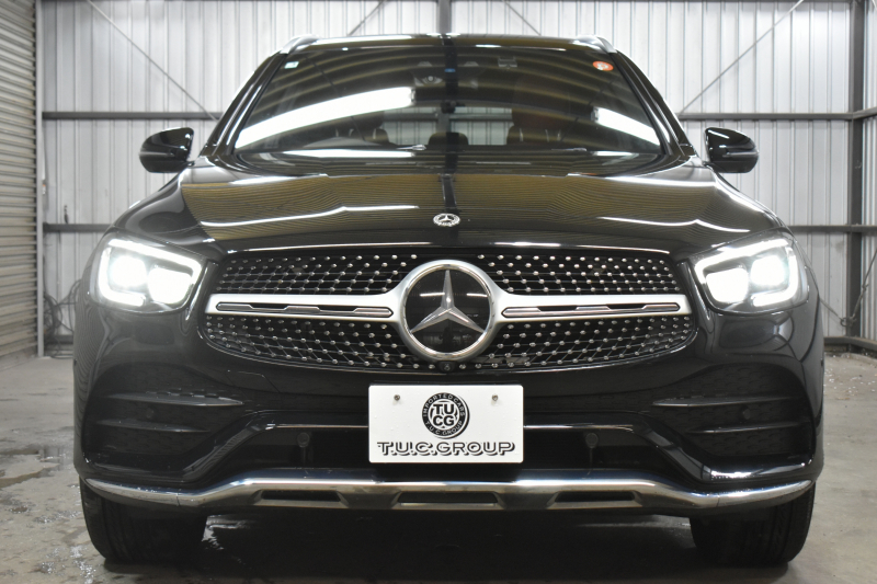 メルセデスベンツ GLC GLC220d 4ﾏﾁｯｸ  AMGﾗｲﾝ ﾚｻﾞｰｴｸｽｸﾙｰｼﾌﾞ ﾚｰﾀﾞｰｾｰﾌﾃｨP 後期型 1ｵｰﾅｰ車両 ｻﾝﾙｰﾌ 全席ﾋｰﾀｰ赤黒革 ﾃﾞｨｽﾄﾛﾆｯｸﾌﾟﾗｽ ﾌﾞﾗｲﾝﾄﾞｽﾎﾟｯﾄ ﾚｰﾝｷｰﾌﾟ AMGｴｱﾛ19AW ｷｰGO PTS ﾌｯﾄｹﾞｰﾄ HUD ﾌﾞﾙﾒｽﾀｰS 地ﾃﾞｼﾞﾅﾋﾞ 360ｶﾒﾗ 2年保証