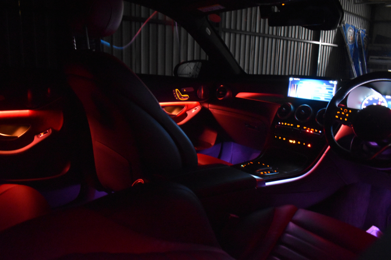 メルセデスベンツ GLC GLC220d 4ﾏﾁｯｸ  AMGﾗｲﾝ ﾚｻﾞｰｴｸｽｸﾙｰｼﾌﾞ ﾚｰﾀﾞｰｾｰﾌﾃｨP 後期型 1ｵｰﾅｰ車両 ｻﾝﾙｰﾌ 全席ﾋｰﾀｰ赤黒革 ﾃﾞｨｽﾄﾛﾆｯｸﾌﾟﾗｽ ﾌﾞﾗｲﾝﾄﾞｽﾎﾟｯﾄ ﾚｰﾝｷｰﾌﾟ AMGｴｱﾛ19AW ｷｰGO PTS ﾌｯﾄｹﾞｰﾄ HUD ﾌﾞﾙﾒｽﾀｰS 地ﾃﾞｼﾞﾅﾋﾞ 360ｶﾒﾗ 2年保証