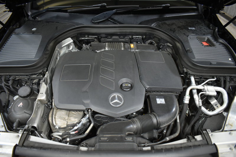 メルセデスベンツ GLC GLC220d 4ﾏﾁｯｸ  AMGﾗｲﾝ ﾚｻﾞｰｴｸｽｸﾙｰｼﾌﾞ ﾚｰﾀﾞｰｾｰﾌﾃｨP 後期型 1ｵｰﾅｰ車両 ｻﾝﾙｰﾌ 全席ﾋｰﾀｰ赤黒革 ﾃﾞｨｽﾄﾛﾆｯｸﾌﾟﾗｽ ﾌﾞﾗｲﾝﾄﾞｽﾎﾟｯﾄ ﾚｰﾝｷｰﾌﾟ AMGｴｱﾛ19AW ｷｰGO PTS ﾌｯﾄｹﾞｰﾄ HUD ﾌﾞﾙﾒｽﾀｰS 地ﾃﾞｼﾞﾅﾋﾞ 360ｶﾒﾗ 2年保証