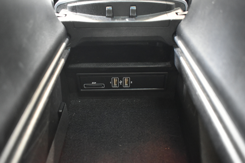 メルセデスベンツ Cクラス C180 ﾜｺﾞﾝ ﾛｰﾚｳｽｴﾃﾞｨｼｮﾝ ﾚｰﾀﾞｰｾｰﾌﾃｨP 特別仕様車 MEｺﾈｸﾄ ﾊﾟﾉﾗﾏｻﾝﾙｰﾌ ﾋｰﾀｰ黒革 ﾃﾞｨｽﾄﾛ BSM Lｷｰﾌﾟ AMGｴｱﾛ18AW ｷｰﾚｽGO PTS 電動ﾘｱｹﾞｰﾄ LEDﾍｯﾄﾞﾗｲﾄ 地ﾃﾞｼﾞﾅﾋﾞ Bｶﾒﾗ 2年保証