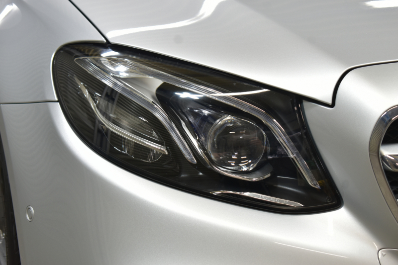 メルセデスベンツ Eクラス E350e AVG ｽﾎﾟｰﾂ ｴｸｽｸﾙｰｼﾌﾞP ﾚｰﾀﾞｰｾｰﾌﾃｨP PHV  ﾊﾟﾉﾗﾏｻﾝﾙｰﾌ ﾌﾞﾙﾒｽﾀｰS 全席ﾋｰﾀｰ黒革 ﾃﾞｨｽﾄﾛ ﾚｰﾝﾁｪﾝｼﾞ ﾌﾞﾗｲﾝﾄﾞｽﾎﾟｯﾄ AMGｴｱﾛ19AW ｷｰGO PTS ﾌｯﾄｹﾞｰﾄ 地デジ360ｶﾒ 2年保証