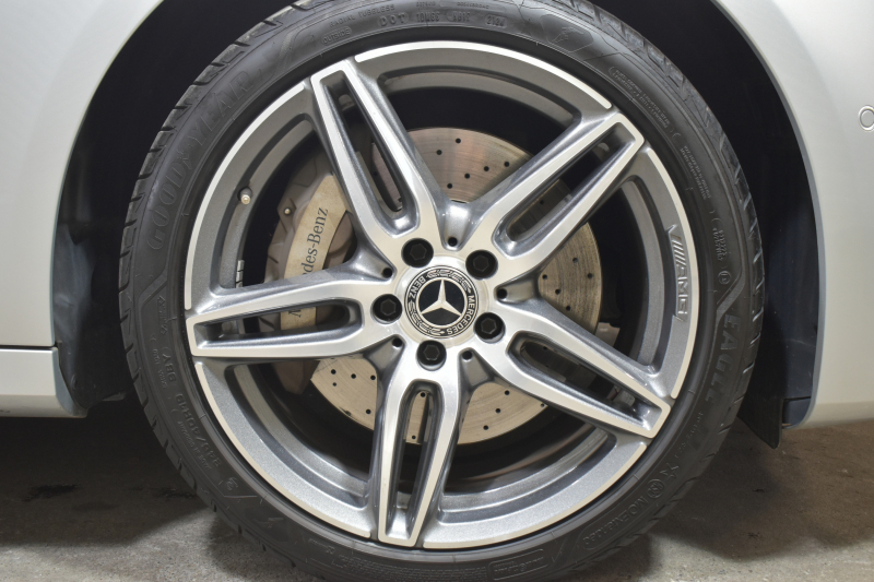 メルセデスベンツ Eクラス E350e AVG ｽﾎﾟｰﾂ ｴｸｽｸﾙｰｼﾌﾞP ﾚｰﾀﾞｰｾｰﾌﾃｨP PHV  ﾊﾟﾉﾗﾏｻﾝﾙｰﾌ ﾌﾞﾙﾒｽﾀｰS 全席ﾋｰﾀｰ黒革 ﾃﾞｨｽﾄﾛ ﾚｰﾝﾁｪﾝｼﾞ ﾌﾞﾗｲﾝﾄﾞｽﾎﾟｯﾄ AMGｴｱﾛ19AW ｷｰGO PTS ﾌｯﾄｹﾞｰﾄ 地デジ360ｶﾒ 2年保証