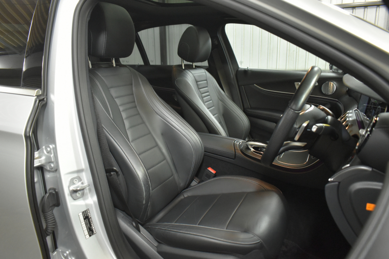 メルセデスベンツ Eクラス E350e AVG ｽﾎﾟｰﾂ ｴｸｽｸﾙｰｼﾌﾞP ﾚｰﾀﾞｰｾｰﾌﾃｨP PHV  ﾊﾟﾉﾗﾏｻﾝﾙｰﾌ ﾌﾞﾙﾒｽﾀｰS 全席ﾋｰﾀｰ黒革 ﾃﾞｨｽﾄﾛ ﾚｰﾝﾁｪﾝｼﾞ ﾌﾞﾗｲﾝﾄﾞｽﾎﾟｯﾄ AMGｴｱﾛ19AW ｷｰGO PTS ﾌｯﾄｹﾞｰﾄ 地デジ360ｶﾒ 2年保証