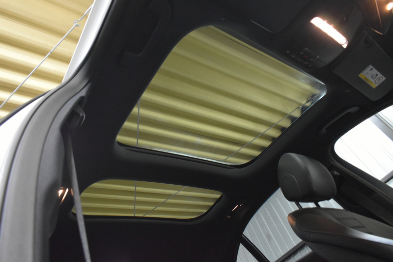 メルセデスベンツ Eクラス E350e AVG ｽﾎﾟｰﾂ ｴｸｽｸﾙｰｼﾌﾞP ﾚｰﾀﾞｰｾｰﾌﾃｨP PHV  ﾊﾟﾉﾗﾏｻﾝﾙｰﾌ ﾌﾞﾙﾒｽﾀｰS 全席ﾋｰﾀｰ黒革 ﾃﾞｨｽﾄﾛ ﾚｰﾝﾁｪﾝｼﾞ ﾌﾞﾗｲﾝﾄﾞｽﾎﾟｯﾄ AMGｴｱﾛ19AW ｷｰGO PTS ﾌｯﾄｹﾞｰﾄ 地デジ360ｶﾒ 2年保証