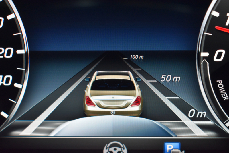 メルセデスベンツ Eクラス E350e AVG ｽﾎﾟｰﾂ ｴｸｽｸﾙｰｼﾌﾞP ﾚｰﾀﾞｰｾｰﾌﾃｨP PHV  ﾊﾟﾉﾗﾏｻﾝﾙｰﾌ ﾌﾞﾙﾒｽﾀｰS 全席ﾋｰﾀｰ黒革 ﾃﾞｨｽﾄﾛ ﾚｰﾝﾁｪﾝｼﾞ ﾌﾞﾗｲﾝﾄﾞｽﾎﾟｯﾄ AMGｴｱﾛ19AW ｷｰGO PTS ﾌｯﾄｹﾞｰﾄ 地デジ360ｶﾒ 2年保証