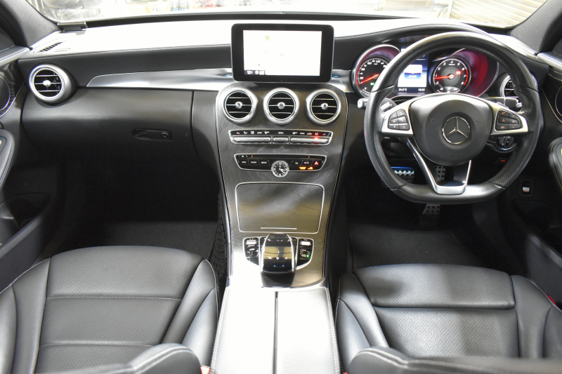 メルセデスベンツ Cクラス C200AVG AMGﾗｲﾝ ﾚｰﾀﾞｰｾｰﾌﾃｨP 高出力Eg ﾋｰﾀｰ革  ﾃﾞｨｽﾄﾛﾆｯｸ ﾌﾞﾗｲﾝﾄﾞS Lｷｰﾌﾟ ｷ-ﾚｽGo AMGｴｱﾛ18AW 地ﾃﾞｼﾞBｶﾒﾗ ﾊﾟｰｸﾄﾛ 2年保証