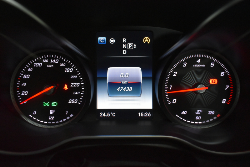 メルセデスベンツ Cクラス C200AVG AMGﾗｲﾝ ﾚｰﾀﾞｰｾｰﾌﾃｨP 高出力Eg ﾋｰﾀｰ革  ﾃﾞｨｽﾄﾛﾆｯｸ ﾌﾞﾗｲﾝﾄﾞS Lｷｰﾌﾟ ｷ-ﾚｽGo AMGｴｱﾛ18AW 地ﾃﾞｼﾞBｶﾒﾗ ﾊﾟｰｸﾄﾛ 2年保証