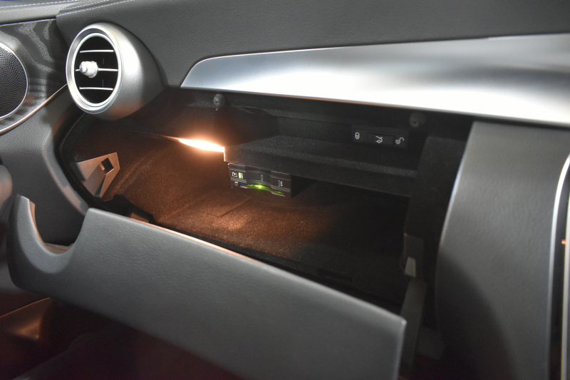 メルセデスベンツ Cクラス C200AVG AMGﾗｲﾝ ﾚｰﾀﾞｰｾｰﾌﾃｨP 高出力Eg ﾋｰﾀｰ革  ﾃﾞｨｽﾄﾛﾆｯｸ ﾌﾞﾗｲﾝﾄﾞS Lｷｰﾌﾟ ｷ-ﾚｽGo AMGｴｱﾛ18AW 地ﾃﾞｼﾞBｶﾒﾗ ﾊﾟｰｸﾄﾛ 2年保証