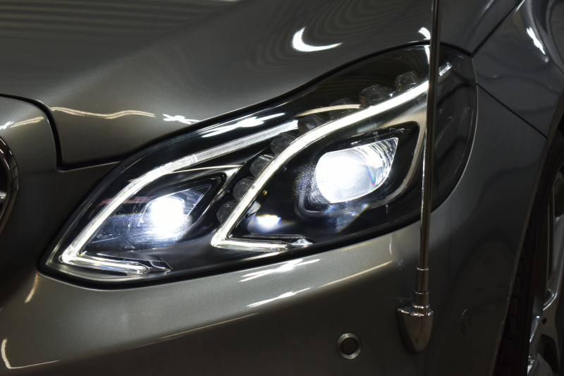 メルセデスベンツ Eクラス メルセデスベンツ Eクラス E250 AVG AMGｽﾎﾟｰﾂ ﾚｰﾀﾞｰｾｰﾌﾃｨP 後期 ﾋｰﾀｰ半革 ﾃﾞｨｽﾄﾛ ﾌﾞﾗｲﾝﾄﾞｽﾎﾟｯﾄ Lｷｰﾌﾟ ｷｰﾚｽGo AMGｴｱﾛ18AW ﾊﾟｰｸﾄﾛ LEDﾍｯﾄﾞ 駐車支援 地ﾃﾞｼﾞﾅﾋﾞ 360ｶﾒﾗ 2年保証