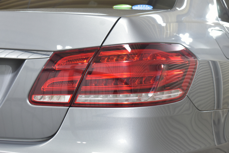 メルセデスベンツ Eクラス メルセデスベンツ Eクラス E250 AVG AMGｽﾎﾟｰﾂ ﾚｰﾀﾞｰｾｰﾌﾃｨP 後期 ﾋｰﾀｰ半革 ﾃﾞｨｽﾄﾛ ﾌﾞﾗｲﾝﾄﾞｽﾎﾟｯﾄ Lｷｰﾌﾟ ｷｰﾚｽGo AMGｴｱﾛ18AW ﾊﾟｰｸﾄﾛ LEDﾍｯﾄﾞ 駐車支援 地ﾃﾞｼﾞﾅﾋﾞ 360ｶﾒﾗ 2年保証