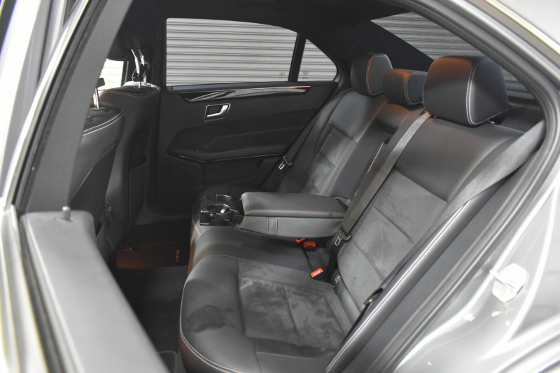 メルセデスベンツ Eクラス メルセデスベンツ Eクラス E250 AVG AMGｽﾎﾟｰﾂ ﾚｰﾀﾞｰｾｰﾌﾃｨP 後期 ﾋｰﾀｰ半革 ﾃﾞｨｽﾄﾛ ﾌﾞﾗｲﾝﾄﾞｽﾎﾟｯﾄ Lｷｰﾌﾟ ｷｰﾚｽGo AMGｴｱﾛ18AW ﾊﾟｰｸﾄﾛ LEDﾍｯﾄﾞ 駐車支援 地ﾃﾞｼﾞﾅﾋﾞ 360ｶﾒﾗ 2年保証