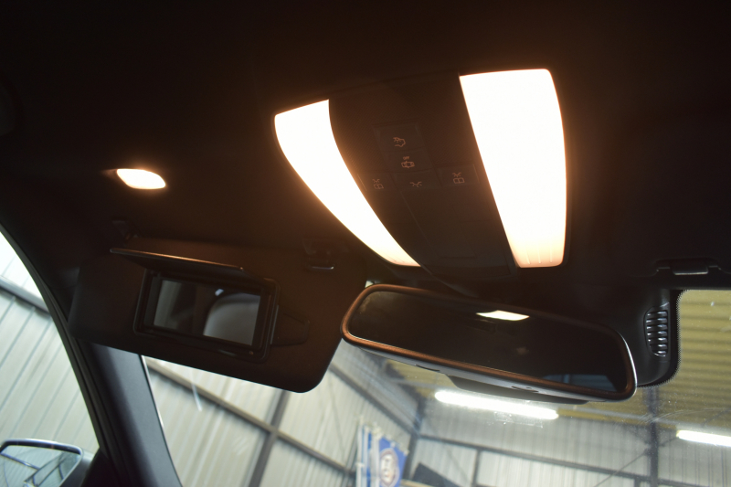 メルセデスベンツ Eクラス メルセデスベンツ Eクラス E250 AVG AMGｽﾎﾟｰﾂ ﾚｰﾀﾞｰｾｰﾌﾃｨP 後期 ﾋｰﾀｰ半革 ﾃﾞｨｽﾄﾛ ﾌﾞﾗｲﾝﾄﾞｽﾎﾟｯﾄ Lｷｰﾌﾟ ｷｰﾚｽGo AMGｴｱﾛ18AW ﾊﾟｰｸﾄﾛ LEDﾍｯﾄﾞ 駐車支援 地ﾃﾞｼﾞﾅﾋﾞ 360ｶﾒﾗ 2年保証