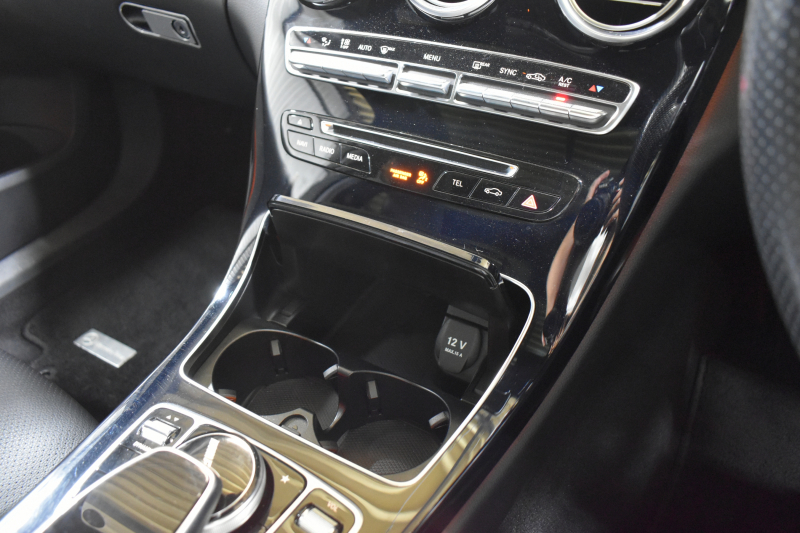 メルセデスベンツ Cクラス C180 ﾜｺﾞﾝ ﾛｰﾚｳｽｴﾃﾞｨｼｮﾝ ﾚｰﾀﾞｰｾｰﾌﾃｨP 特別仕様車 MEｺﾈｸﾄ ﾊﾟﾉﾗﾏｻﾝﾙｰﾌ ﾋｰﾀｰ黒革 ﾃﾞｨｽﾄﾛ BSM Lｷｰﾌﾟ AMGｴｱﾛ18AW ｷｰﾚｽGO PTS 電動ﾘｱｹﾞｰﾄ LEDﾍｯﾄﾞﾗｲﾄ 地ﾃﾞｼﾞﾅﾋﾞ Bｶﾒﾗ 2年保証