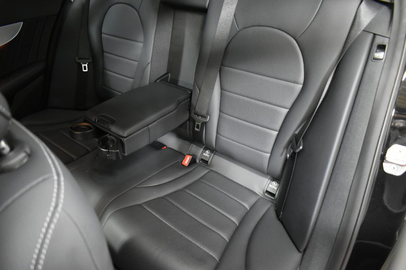 メルセデスベンツ Cクラス C180 ﾜｺﾞﾝ ﾛｰﾚｳｽｴﾃﾞｨｼｮﾝ ﾚｰﾀﾞｰｾｰﾌﾃｨP 特別仕様車 MEｺﾈｸﾄ ﾊﾟﾉﾗﾏｻﾝﾙｰﾌ ﾋｰﾀｰ黒革 ﾃﾞｨｽﾄﾛ BSM Lｷｰﾌﾟ AMGｴｱﾛ18AW ｷｰﾚｽGO PTS 電動ﾘｱｹﾞｰﾄ LEDﾍｯﾄﾞﾗｲﾄ 地ﾃﾞｼﾞﾅﾋﾞ Bｶﾒﾗ 2年保証