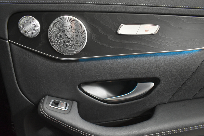 AMG GLC GLC43 4MATIC ﾚｻﾞｰｴｸｽｸﾙｰｼﾌﾞP ﾚｰﾀﾞｰｾｰﾌﾃｨP  ﾊﾟﾉﾗﾏｻﾝﾙｰﾌ 革 ﾌﾞﾙﾒｽﾀｰｻｳﾝﾄﾞ ｴｱﾛ20AW ｻｲﾄﾞﾗﾝﾆﾝｸﾞﾎﾞｰﾄﾞ ﾍｯﾄﾞｱｯﾌﾟD ｴｱﾊﾞﾗﾝｽP ﾌｯﾄｹﾞｰﾄ ﾃﾞｨｽﾄﾛ ﾌﾞﾗｲﾝﾄﾞS ﾚｰﾝｷｰﾌﾟ ﾅﾋﾞTV 360ｶﾒﾗ ｷｰﾚｽｺﾞｰ 2年保証