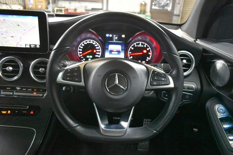 AMG GLC GLC43 4MATIC ﾚｻﾞｰｴｸｽｸﾙｰｼﾌﾞP ﾚｰﾀﾞｰｾｰﾌﾃｨP  ﾊﾟﾉﾗﾏｻﾝﾙｰﾌ 革 ﾌﾞﾙﾒｽﾀｰｻｳﾝﾄﾞ ｴｱﾛ20AW ｻｲﾄﾞﾗﾝﾆﾝｸﾞﾎﾞｰﾄﾞ ﾍｯﾄﾞｱｯﾌﾟD ｴｱﾊﾞﾗﾝｽP ﾌｯﾄｹﾞｰﾄ ﾃﾞｨｽﾄﾛ ﾌﾞﾗｲﾝﾄﾞS ﾚｰﾝｷｰﾌﾟ ﾅﾋﾞTV 360ｶﾒﾗ ｷｰﾚｽｺﾞｰ 2年保証