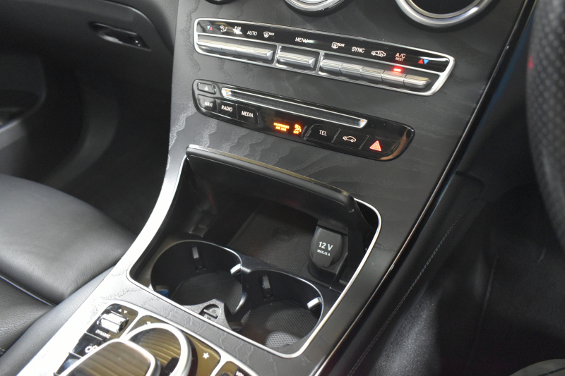 AMG GLC GLC43 4MATIC ﾚｻﾞｰｴｸｽｸﾙｰｼﾌﾞP ﾚｰﾀﾞｰｾｰﾌﾃｨP  ﾊﾟﾉﾗﾏｻﾝﾙｰﾌ 革 ﾌﾞﾙﾒｽﾀｰｻｳﾝﾄﾞ ｴｱﾛ20AW ｻｲﾄﾞﾗﾝﾆﾝｸﾞﾎﾞｰﾄﾞ ﾍｯﾄﾞｱｯﾌﾟD ｴｱﾊﾞﾗﾝｽP ﾌｯﾄｹﾞｰﾄ ﾃﾞｨｽﾄﾛ ﾌﾞﾗｲﾝﾄﾞS ﾚｰﾝｷｰﾌﾟ ﾅﾋﾞTV 360ｶﾒﾗ ｷｰﾚｽｺﾞｰ 2年保証