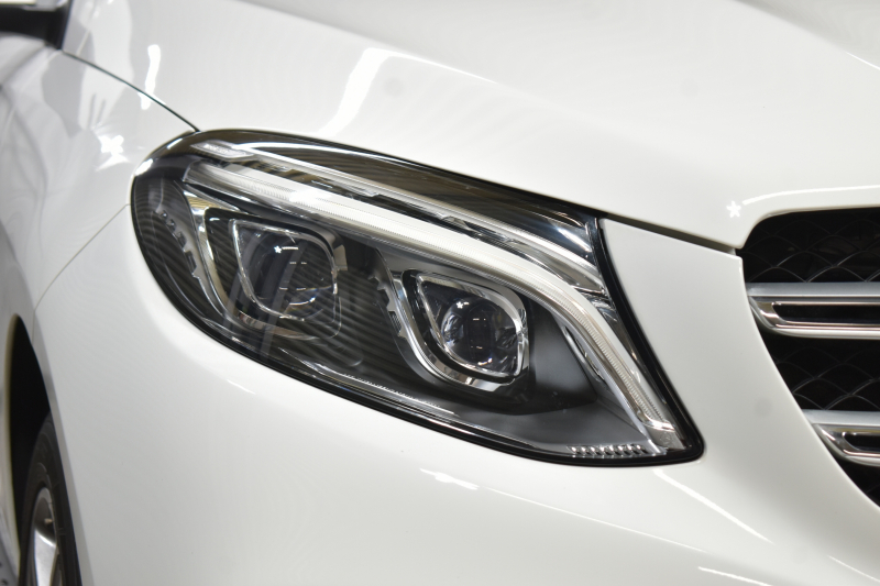 メルセデスベンツ GLE GLE350d 4ﾏﾁｯｸ ｽﾎﾟｰﾂ ﾚｰﾀﾞｰP 全席ﾋｰﾀｰ黒革 ﾊﾟﾉﾗﾏｻﾝﾙｰﾌ ﾊｰﾏﾝｶｰﾄﾞﾝ ﾃﾞｨｽﾄﾛ ﾌﾞﾗｲﾝﾄﾞｽﾎﾟｯﾄ ﾚｰﾝｷｰﾌﾟ AMGｴｱﾛ20AW ｻｲﾄﾞﾗﾝﾆﾝｸﾞﾎﾞｰﾄﾞ地ﾃﾞｼﾞﾅﾋﾞ360ｶﾒﾗ ﾊﾟｰｸﾄﾛ 2年保証