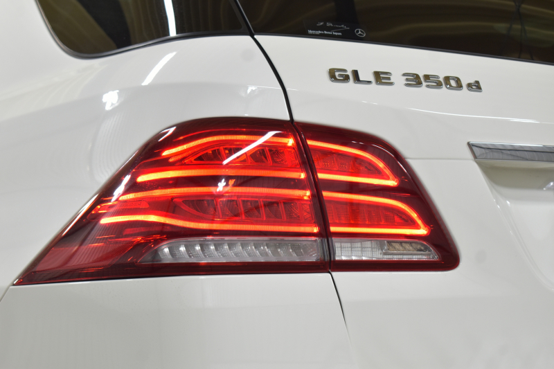 メルセデスベンツ GLE GLE350d 4ﾏﾁｯｸ ｽﾎﾟｰﾂ ﾚｰﾀﾞｰP 全席ﾋｰﾀｰ黒革 ﾊﾟﾉﾗﾏｻﾝﾙｰﾌ ﾊｰﾏﾝｶｰﾄﾞﾝ ﾃﾞｨｽﾄﾛ ﾌﾞﾗｲﾝﾄﾞｽﾎﾟｯﾄ ﾚｰﾝｷｰﾌﾟ AMGｴｱﾛ20AW ｻｲﾄﾞﾗﾝﾆﾝｸﾞﾎﾞｰﾄﾞ地ﾃﾞｼﾞﾅﾋﾞ360ｶﾒﾗ ﾊﾟｰｸﾄﾛ 2年保証