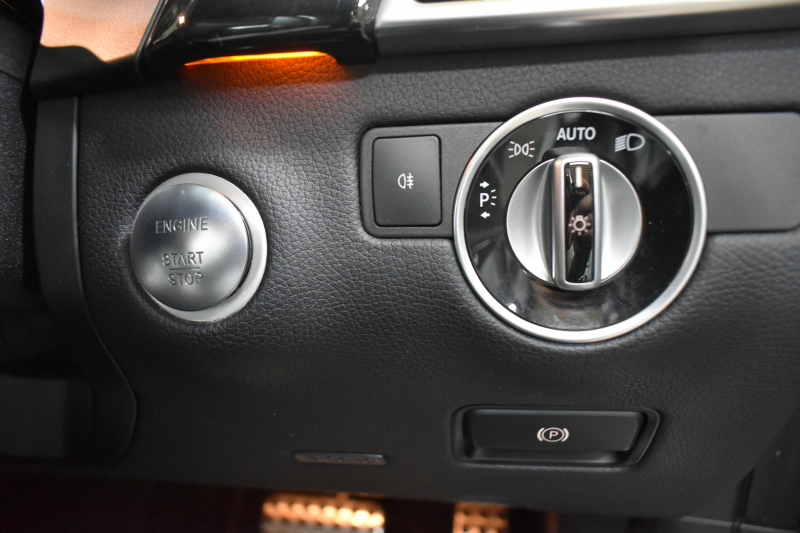 メルセデスベンツ GLE GLE350d 4ﾏﾁｯｸ ｽﾎﾟｰﾂ ﾚｰﾀﾞｰP 全席ﾋｰﾀｰ黒革 ﾊﾟﾉﾗﾏｻﾝﾙｰﾌ ﾊｰﾏﾝｶｰﾄﾞﾝ ﾃﾞｨｽﾄﾛ ﾌﾞﾗｲﾝﾄﾞｽﾎﾟｯﾄ ﾚｰﾝｷｰﾌﾟ AMGｴｱﾛ20AW ｻｲﾄﾞﾗﾝﾆﾝｸﾞﾎﾞｰﾄﾞ地ﾃﾞｼﾞﾅﾋﾞ360ｶﾒﾗ ﾊﾟｰｸﾄﾛ 2年保証