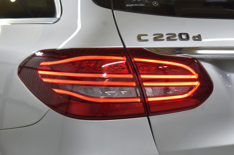 メルセデスベンツ Cクラス C220dﾜｺﾞﾝ ｱﾊﾞﾝｷﾞｬﾙﾄﾞﾚｻﾞｰｴｸｽｸﾙｰｼﾌﾞP ﾚｰﾀﾞｰｾｰﾌﾃｨP 後期 黒革 ﾌﾞﾙﾒｽﾀｰS HUD 液晶ﾒｰﾀｰ ﾌｯﾄｹﾞｰﾄ AMGｴｱﾛ18AW ﾃﾞｨｽﾄﾛ ﾌﾞﾗｲﾝﾄﾞS ﾅﾋﾞTV Bｶﾒﾗ ｷｰﾚｽｺﾞｰ 2年保証