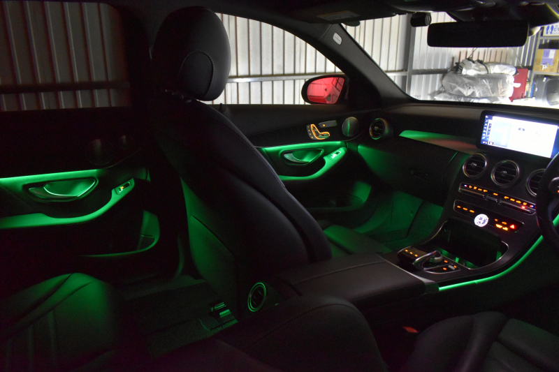 メルセデスベンツ Cクラス C220dﾜｺﾞﾝ ｱﾊﾞﾝｷﾞｬﾙﾄﾞﾚｻﾞｰｴｸｽｸﾙｰｼﾌﾞP ﾚｰﾀﾞｰｾｰﾌﾃｨP 後期 黒革 ﾌﾞﾙﾒｽﾀｰS HUD 液晶ﾒｰﾀｰ ﾌｯﾄｹﾞｰﾄ AMGｴｱﾛ18AW ﾃﾞｨｽﾄﾛ ﾌﾞﾗｲﾝﾄﾞS ﾅﾋﾞTV Bｶﾒﾗ ｷｰﾚｽｺﾞｰ 2年保証