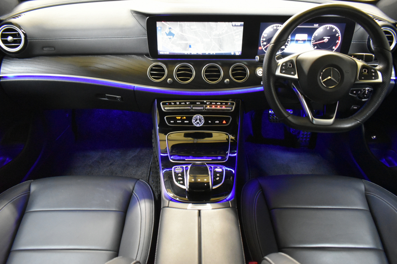 メルセデスベンツ Eクラス E200ﾜｺﾞﾝ AVG AMGﾗｲﾝ ｴｸｽｸﾙｰｼﾌﾞP ﾚｰﾀﾞｰｾｰﾌﾃｨP 革 AMGｴｱﾛ19AW ﾌﾞﾙﾒｽﾀｰS HUD ｴｱﾊﾞﾗﾝｽP ﾅﾋﾞTV 360ｶﾒﾗ ﾌｯﾄｹﾞｰﾄ ﾃﾞｨｽﾄﾛﾆｯｸ ﾌﾞﾗｲﾝﾄﾞS 2年保証