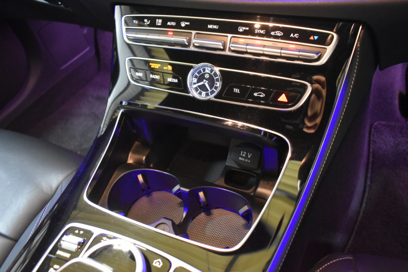 メルセデスベンツ Eクラス E200ﾜｺﾞﾝ AVG AMGﾗｲﾝ ｴｸｽｸﾙｰｼﾌﾞP ﾚｰﾀﾞｰｾｰﾌﾃｨP 革 AMGｴｱﾛ19AW ﾌﾞﾙﾒｽﾀｰS HUD ｴｱﾊﾞﾗﾝｽP ﾅﾋﾞTV 360ｶﾒﾗ ﾌｯﾄｹﾞｰﾄ ﾃﾞｨｽﾄﾛﾆｯｸ ﾌﾞﾗｲﾝﾄﾞS 2年保証